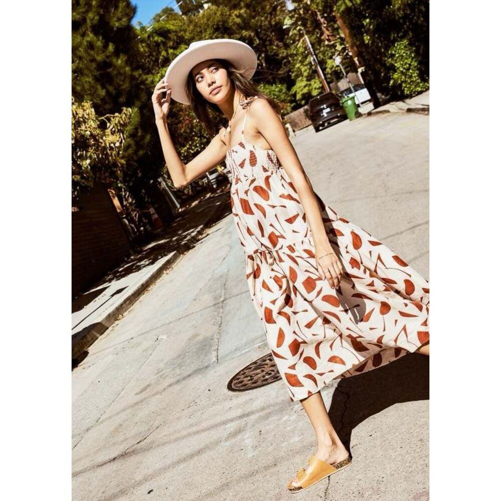 ASTR Marlene 100% Linen Smocked Midi boho Dress sz M beachy vacation
